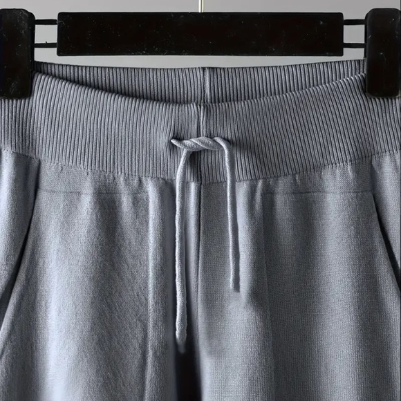 2pcs Knitwear Set V-Neck Long Sleeve Top and Solid Color Pants - Picture 4 of 7